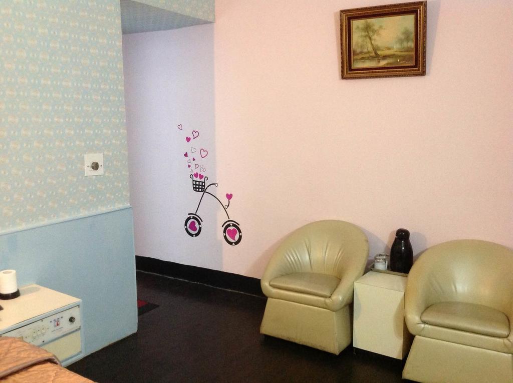 Reui Chung Hotel Καοσιούνγκ Δωμάτιο φωτογραφία