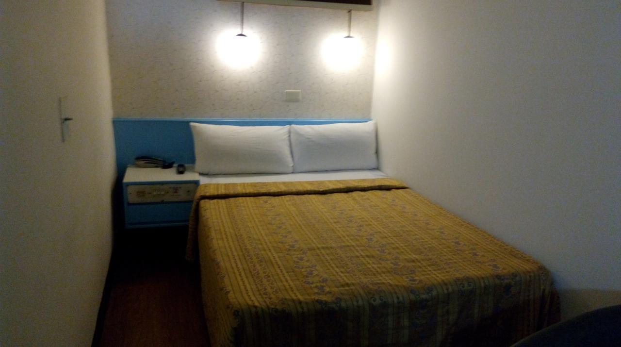 Reui Chung Hotel Καοσιούνγκ Εξωτερικό φωτογραφία