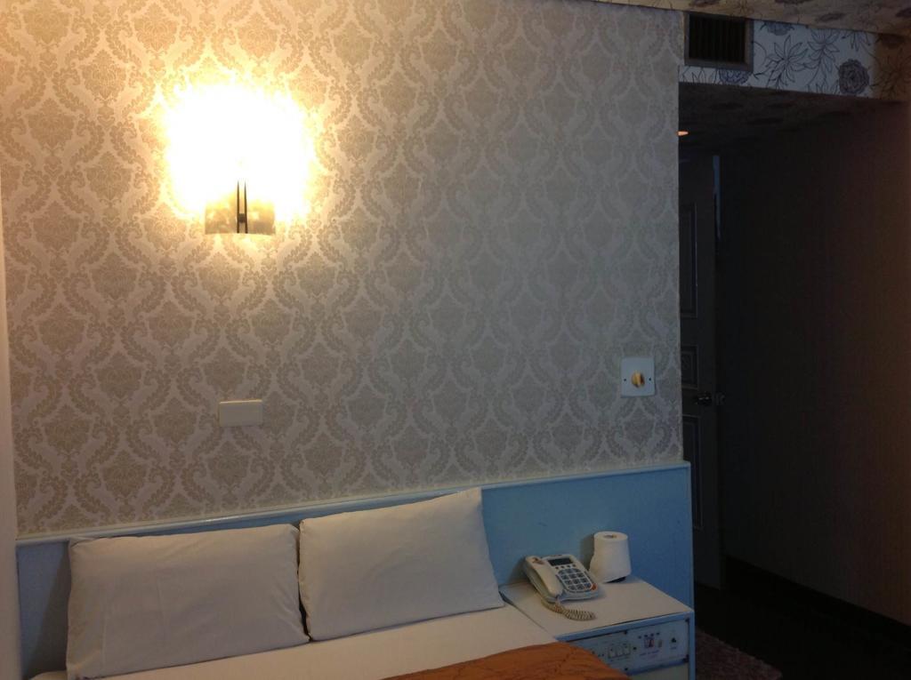 Reui Chung Hotel Καοσιούνγκ Εξωτερικό φωτογραφία